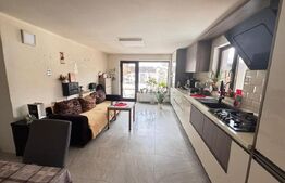 Casă spațioasă + teren 2700 mp în zona Găești  3 dormitoare, garaj + solar 