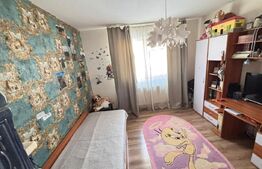 Casă spațioasă + teren 2700 mp în zona Găești  3 dormitoare, garaj + solar 