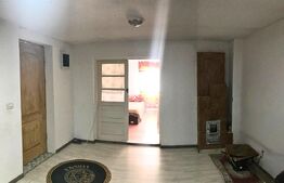 Casă cu Teren Generos Lângă Titu, Braniștea - 1.200 mp, Curte Amenajată 