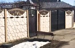 Casă cu Teren Generos Lângă Titu, Braniștea - 1.200 mp, Curte Amenajată 