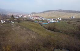 Teren de vanzare, 3470 mp, zona Ocnița 