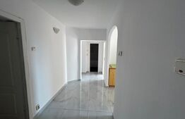 Apartament 3 camere, 70 mp, zona Micro 11