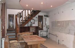 Casa de vanzare, 160 mp, zona Centrala