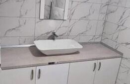 Vilă cu 4 Dormitoare, Terasă mare și Garaj – Gata de Mutare 