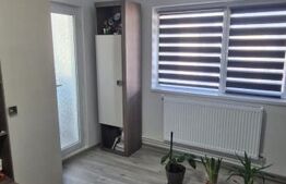 Apartament 3 camere, 72 mp, zonă centrală – Găești