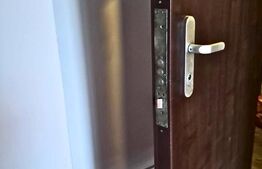 Apartament 2 camere decomandat cu balcon – zonă centrală liniștită Găești