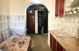 Apartament 2 camere decomandat cu balcon – zonă centrală liniștită Găești