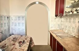 Apartament 2 camere decomandat cu balcon – zonă centrală liniștită Găești