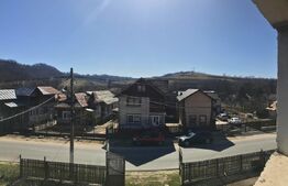 Casă (la rosu), Livadă și Pădure, Teren Generos și Plată Flexibilă – Bezdead