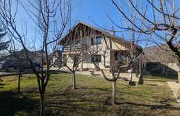 Vanzare in 2 rate Iedera Moreni  Casă individuală P+1 cu mansardă, teren 600 mp 