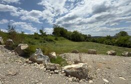 Teren 1.188 mp cu priveliște superbă – ideal pentru 2 case, Pucioasa