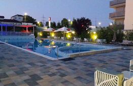 Apartament 3 camare, 83 mp construiti, zona Central Complex Sideco 