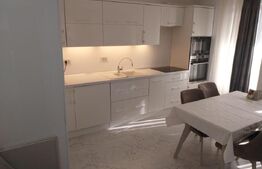 Apartament 3 camare, 83 mp construiti, zona Central Complex Sideco 