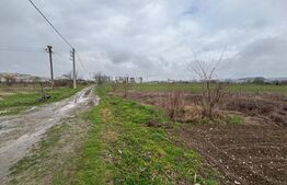 Teren 2.000 mp, deschidere 20 ml – lângă Complexul de Natație zonă în dezvoltare