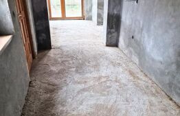 🔥 Casă (la roșu) + teren 2522 mp – ideală pentru personalizare - Costestii Deal