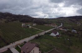 Vilă Premium P+1 în Buciumen – Spațiu, Eleganță și Natură (Lângă Hanul din Meri)