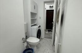 Apartament cu 2 camere, decomandat, modern, zonă centrală, etaj 3 