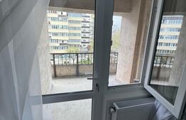 Apartament cu 2 camere, decomandat, modern, zonă centrală, etaj 3 