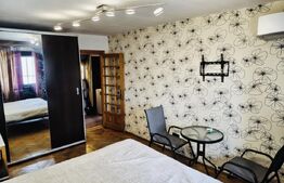 Apartament de vânzare 2 camere, 53 mp, zona Central 