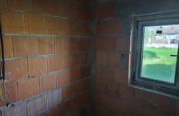 Oportunitate: Vilă P+1+M în Titu, 146 mp/nivel, teren 1607 mp