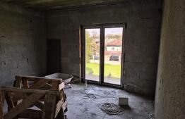 Oportunitate: Vilă P+1+M în Titu, 146 mp/nivel, teren 1607 mp