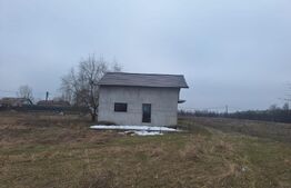 Lazuri casa indiciduală la roșu