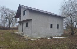 Lazuri casa indiciduală la roșu