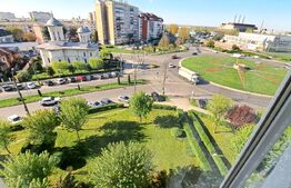 Apartament cu 3 camere, spatios, vedere panoramică, zonă excelentă