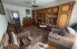 Apartament 3 camere, decomandat, 64 mp, etaj 3 – balcon mare, zona Miro 11