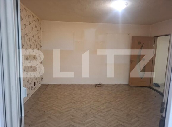 Apartament de vânzare 4 camere Micro 4 - 195501AV | BLITZ Târgoviște | Poza2