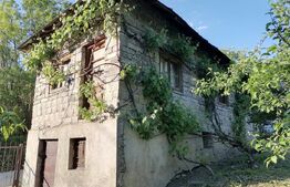 Casă la rRșu cu Livadă, Teren 1000 mp.  Gemenea Brătulești 🌳