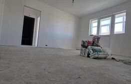 Apartament cu 3 camere, 73 mp, zona Micro 11