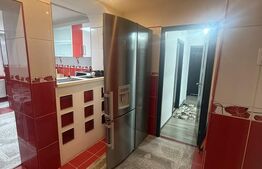 Apartament 3 camere, 70 mp, etaj 1- zona Micro 3