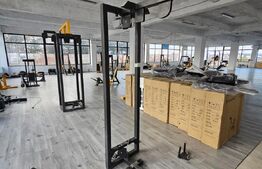 Spatiu Comercial de inchiriat Targoviste Ext-Vest 800mp cu parcare si utilitati