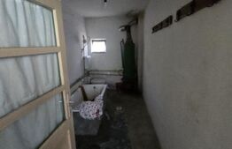 Casă 65 mp, teren de 1.500 mp, zona Titu