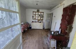 Casă 65 mp, teren de 1.500 mp, zona Titu
