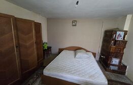Casă 65 mp, teren de 1.500 mp, zona Titu