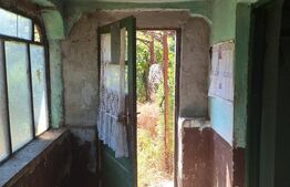 Casă renovare completă, 55 mp, curte de 385 mp, orașul Titu-Plopu