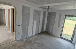 Casă la gri, 68 mp, zona Dumbrava 