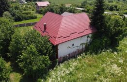 Casă cu 6 camere, 180 mp, zona Izvoarele