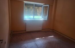 Apartament de vanzare, 50 mp, zona Gaești