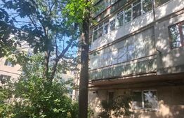 Apartament de vanzare, 50 mp, zona Gaești