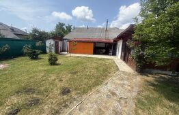 Casă spațioasă, 294 mp, 1.692 mp teren, garaj, terasă și grădină – Voinești