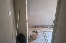Casa de vanzare, 100 mp, zona Produlesti