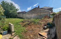 Teren intravilan, 448 mp, deschidere 13 m toate utilitățile, zona Răzvad 