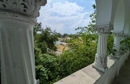 Clădire P+1 cu 9 camere și Terasă Spectaculoasă, Ideală pentru Pensiune,/Clinica