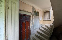 Clădire P+1 cu 9 camere și Terasă Spectaculoasă, Ideală pentru Pensiune,/Clinica