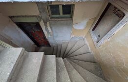 Clădire P+1 cu 9 camere și Terasă Spectaculoasă, Ideală pentru Pensiune,/Clinica