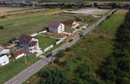 Teren intravilan, 1000 mp, zona Nucet