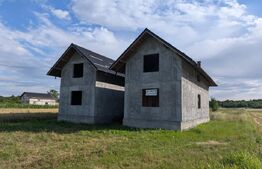 🏡 Casă Spațioasă la Roșu cu 7.500 mp Teren – Oportunitate Rară în Lucieni
